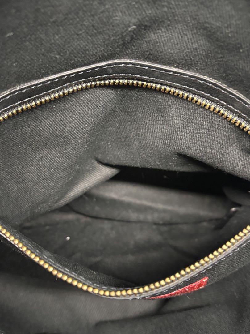 Valentino Garavani Bag Shoulder Hand Tote Purse Leather Authentic Black Gold