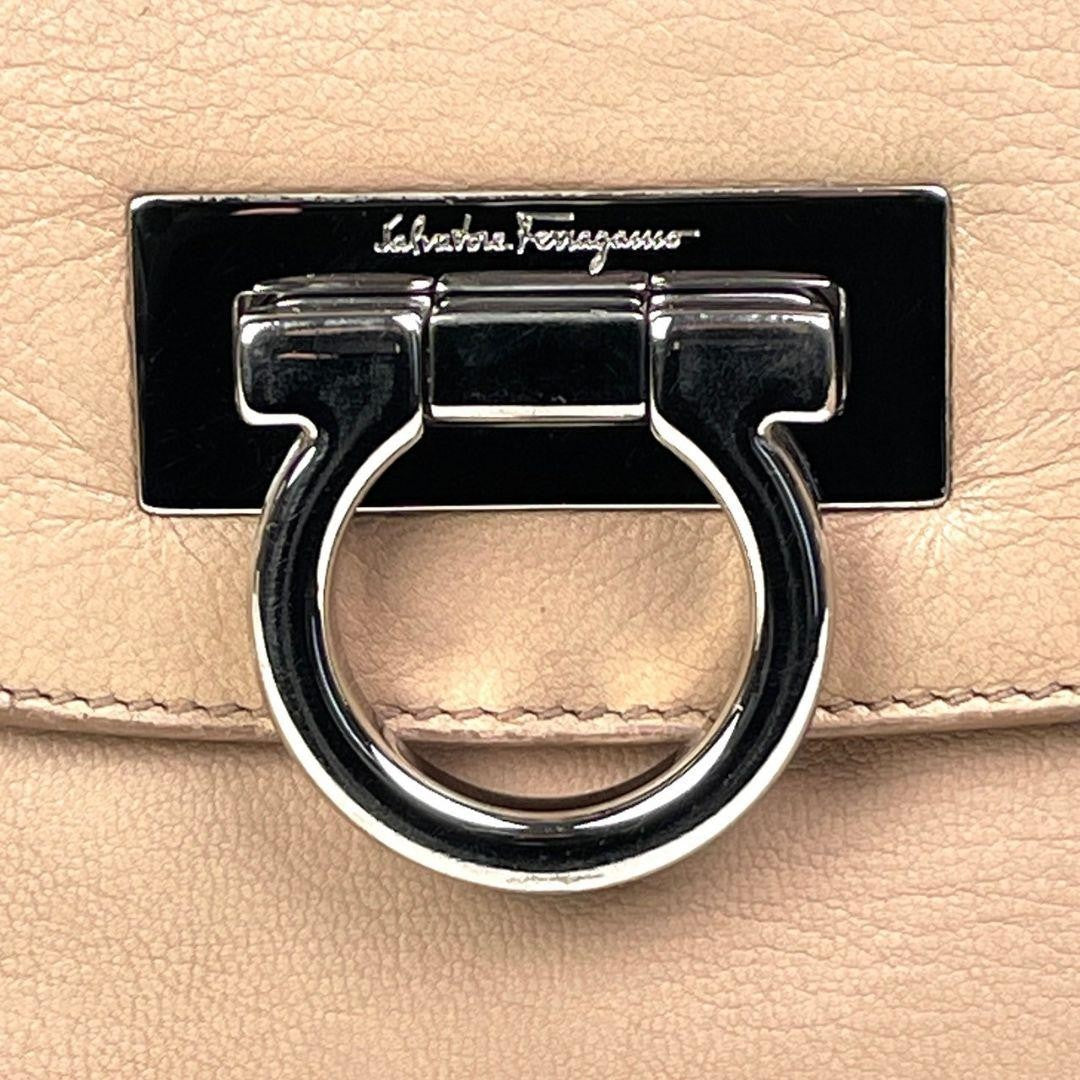 Salvatore Ferragamo Hand Shoulder Bag Tote Purse Gancini Leather Beige Authentic