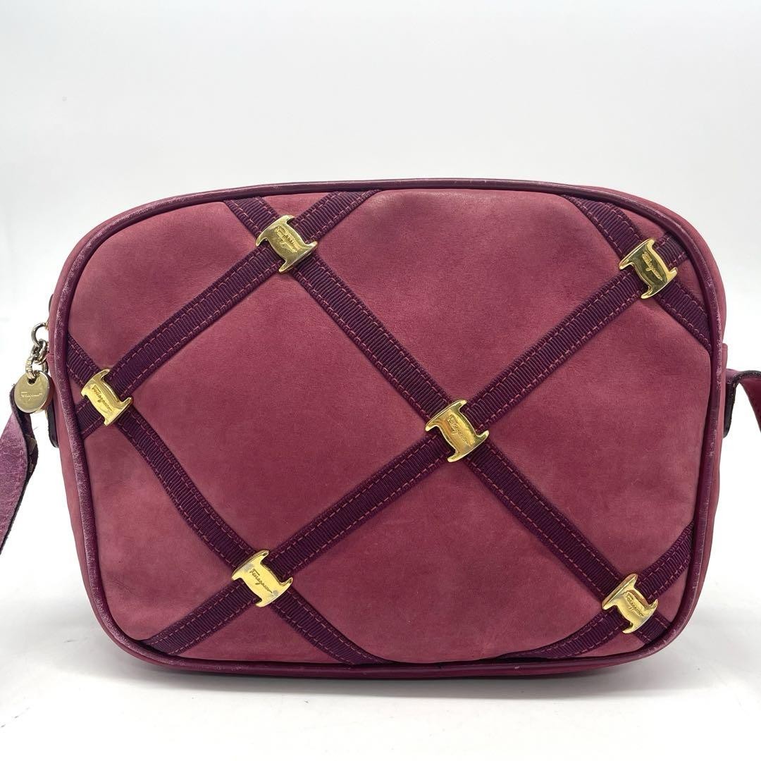 Salvatore Ferragamo Shoulder Bag Purse Vara Suede Leather Bordeaux Authentic