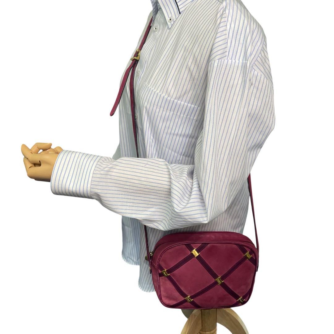 Salvatore Ferragamo Shoulder Bag Purse Vara Suede Leather Bordeaux Authentic
