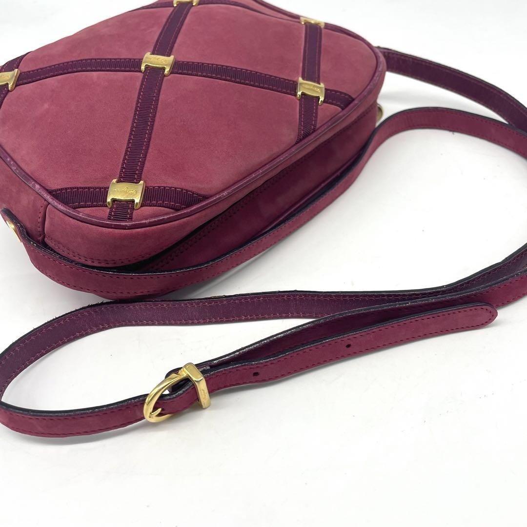 Salvatore Ferragamo Shoulder Bag Purse Vara Suede Leather Bordeaux Authentic
