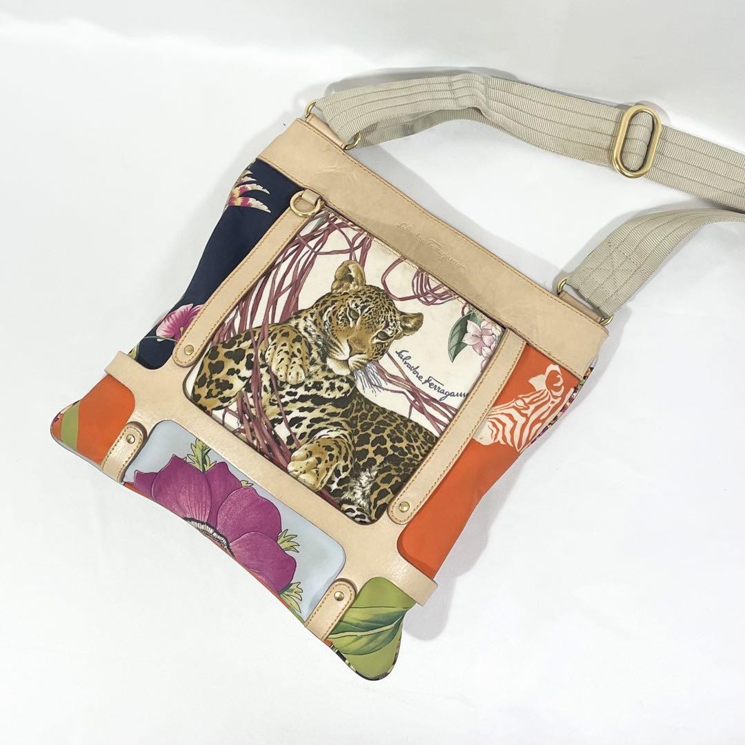 Salvatore Ferragamo Shoulder Bag Purse Canvas Leather Multicolor White Authentic