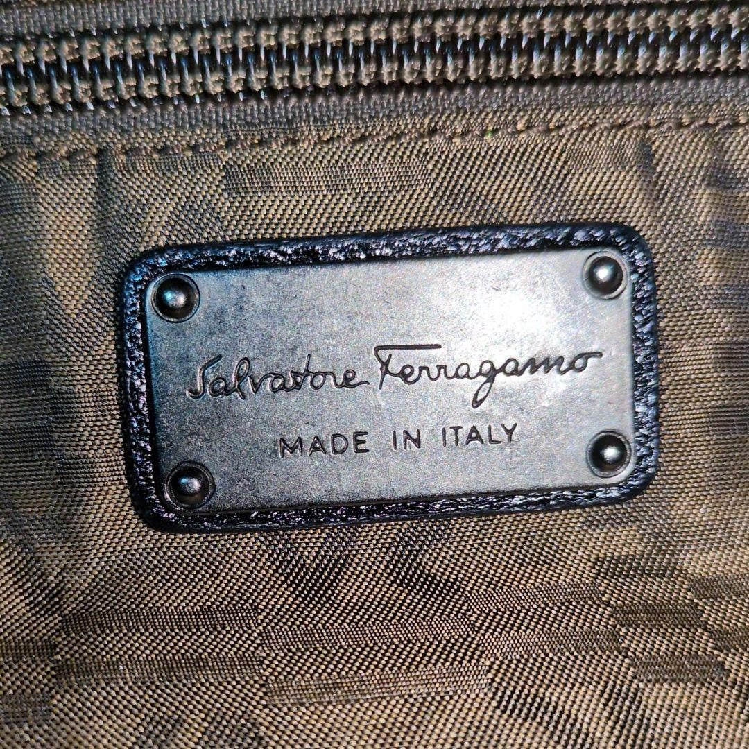 Salvatore Ferragamo Shoulder Bag Purse Gancini Black Leather Authentic