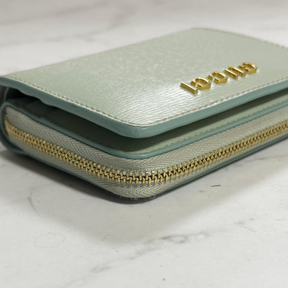 Gucci Bi-fold Wallet Logo Flap Compact Purse Light Green Gold Leather Authentic