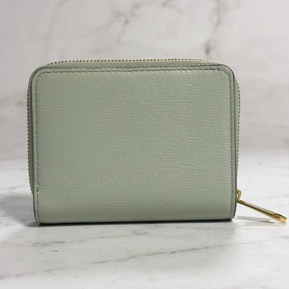 Gucci Bi-fold Wallet Logo Flap Compact Purse Light Green Gold Leather Authentic