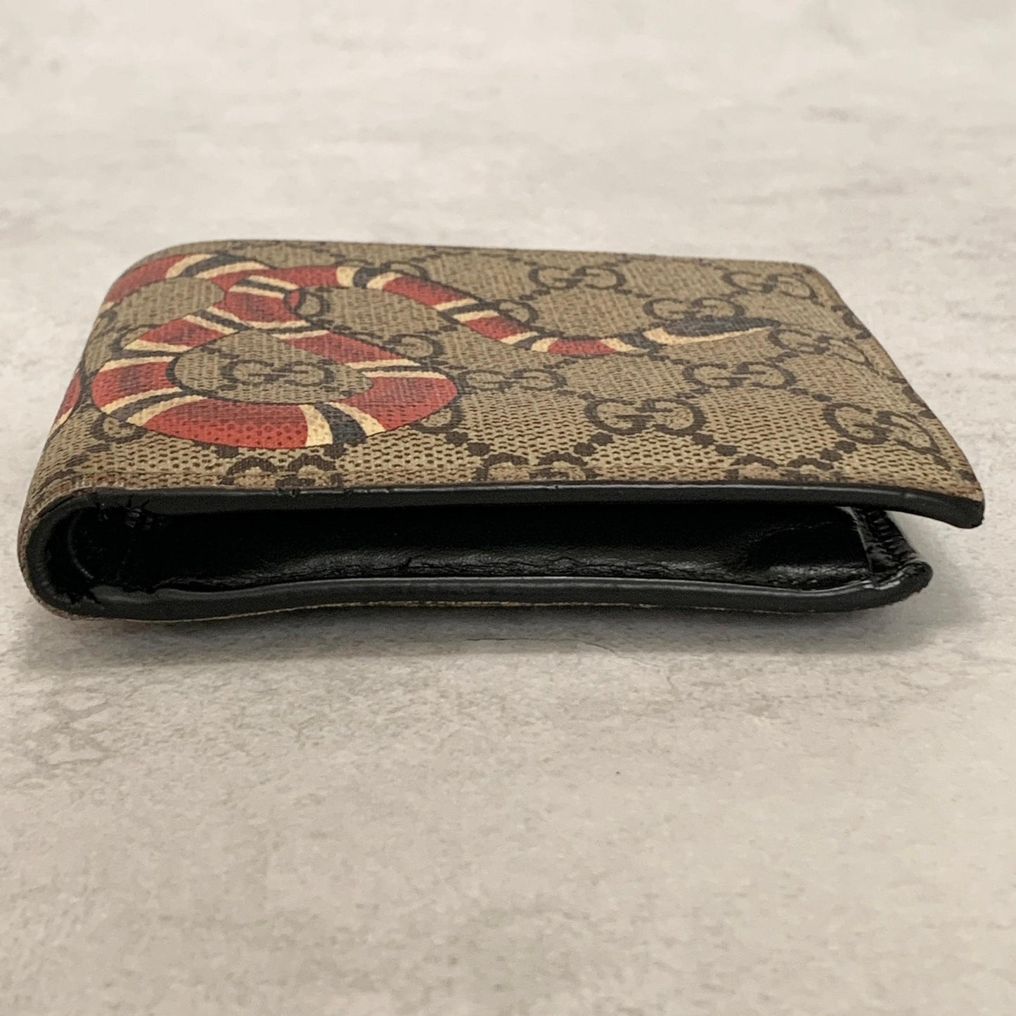 GUCCI Wallet 	Sneke GG Supreme Bi-fold Flap Compact Purse Leather Beige Auth