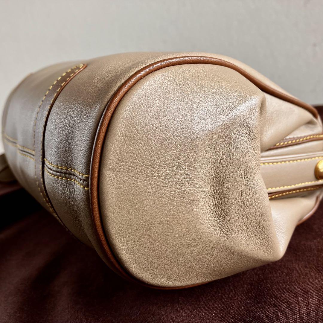 CELINE Shoulder Bag Purse Leather Beige Authentic