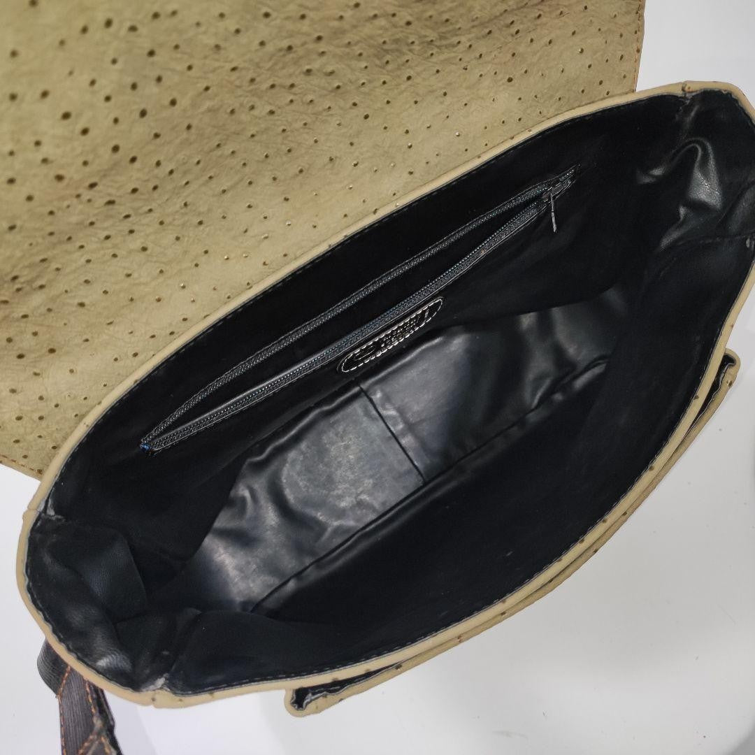Valentino Garavani Shoulder Bag Purse Logo Leather Beige Gold Authentic
