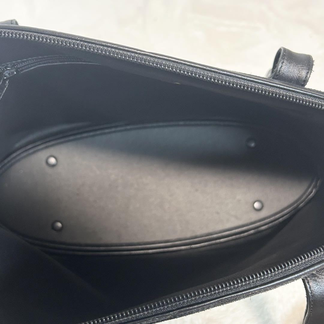 Saint Laurent Hand Shoulder Bag Tote Purse YSL Cassandra Leather Black Authentic
