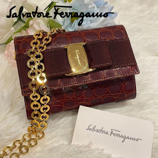 Salvatore Ferragamo Shoulder Bag Purse Chain Vara Ribbon Leather Brown Authentic