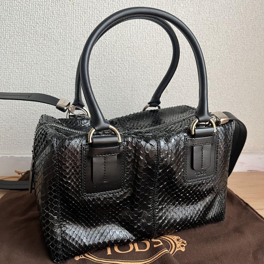 TOD'S Hand Shoulder Bag Tote Purse Cube Leather Black Authentic
