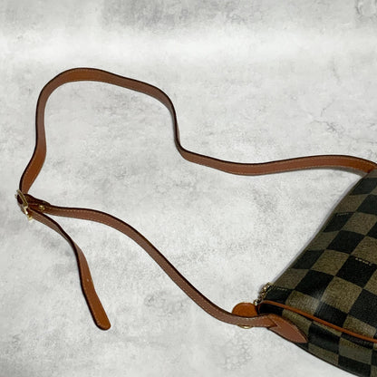 FENDI Bag Pecan FF Logo Shoulder Purse Leather Brown Gold Used Authentic