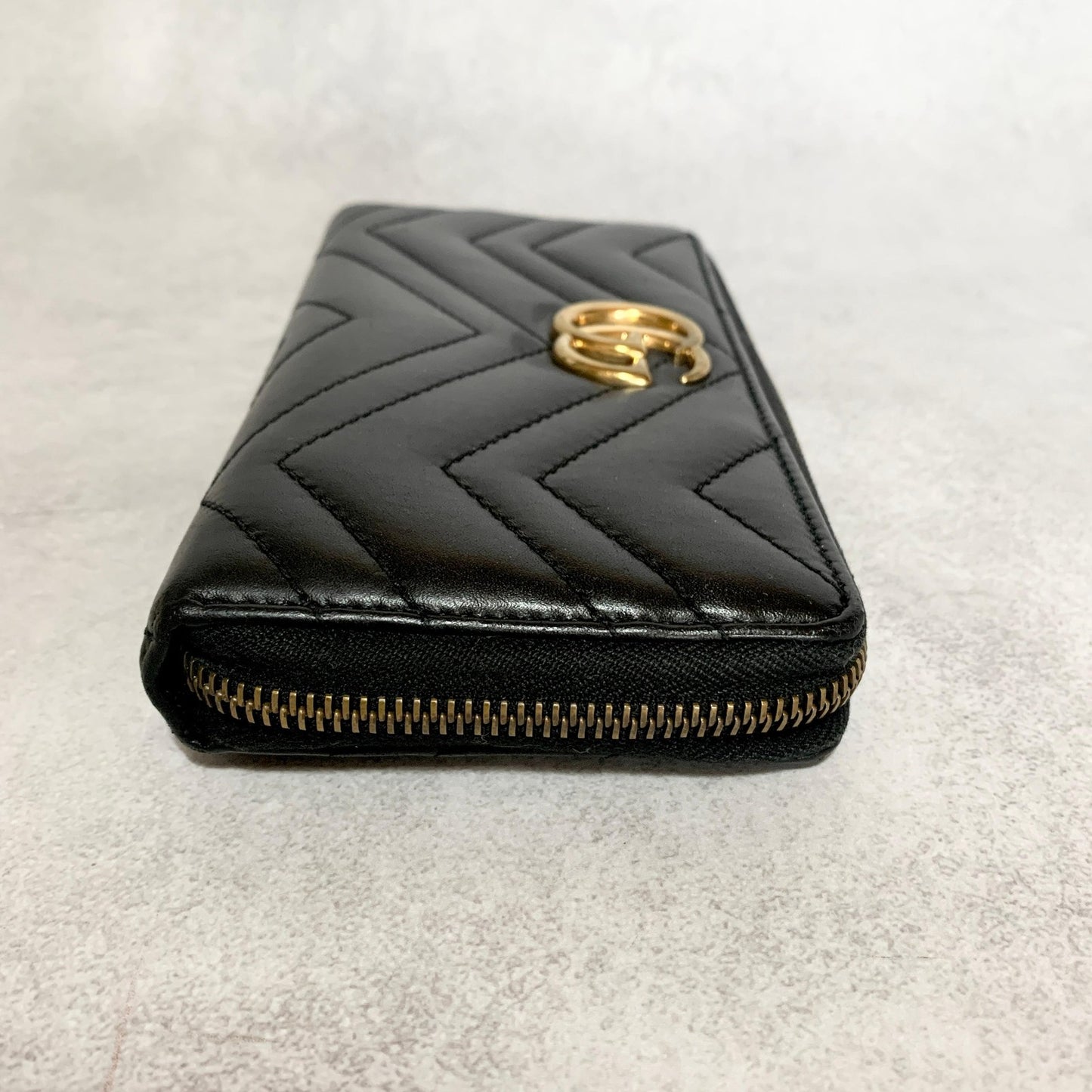 GUCCI Wallet GG Marmont Quilted Round Zip Long Purse Leather Black Gold Auth