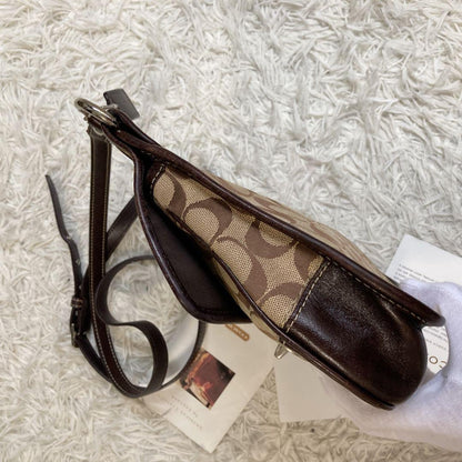 COACH Shoulder Bag Purse Turn Lock Signature Leather Brown Authentic
