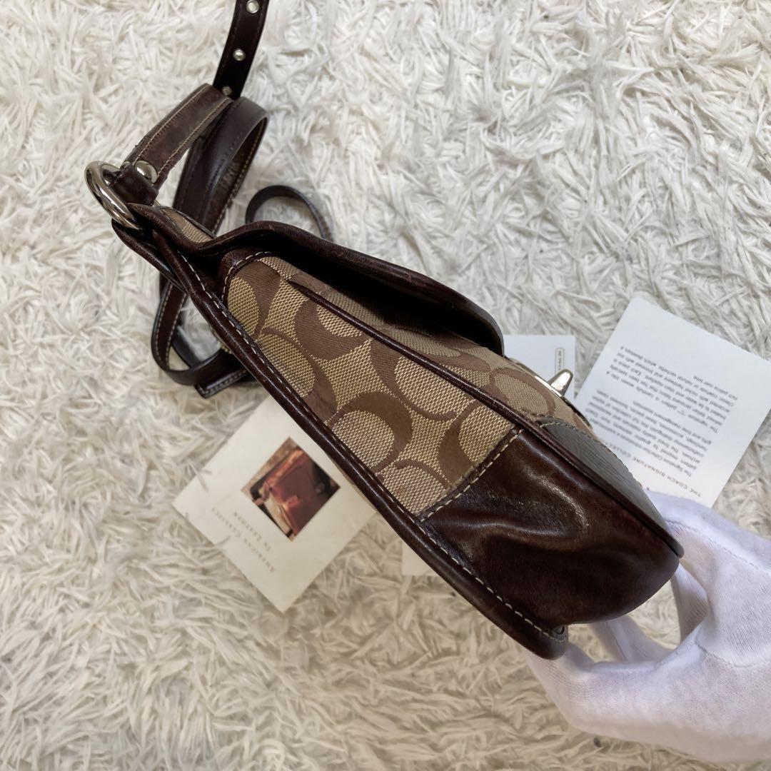 COACH Shoulder Bag Purse Turn Lock Signature Leather Brown Authentic