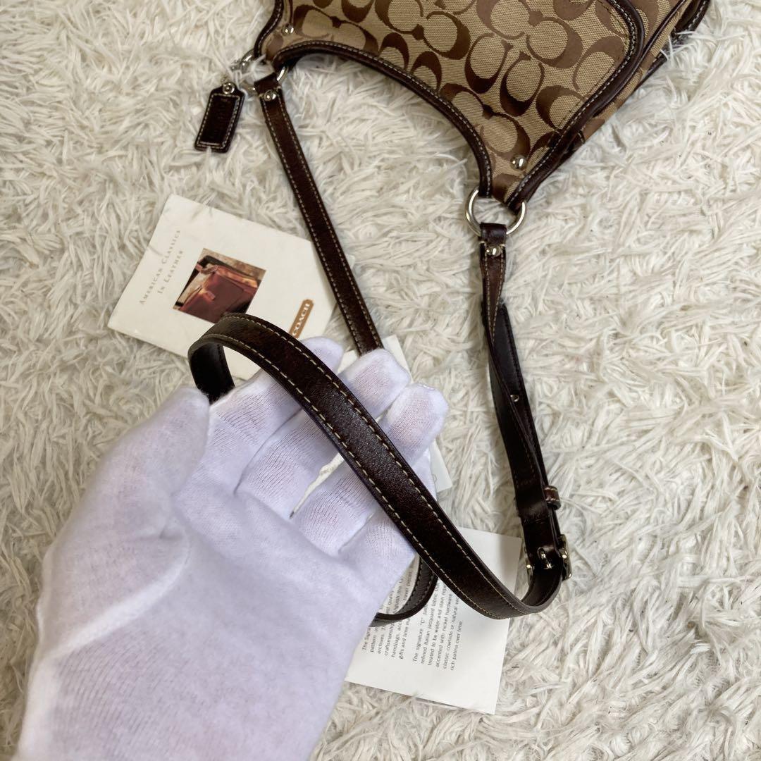 COACH Shoulder Bag Purse Turn Lock Signature Leather Brown Authentic