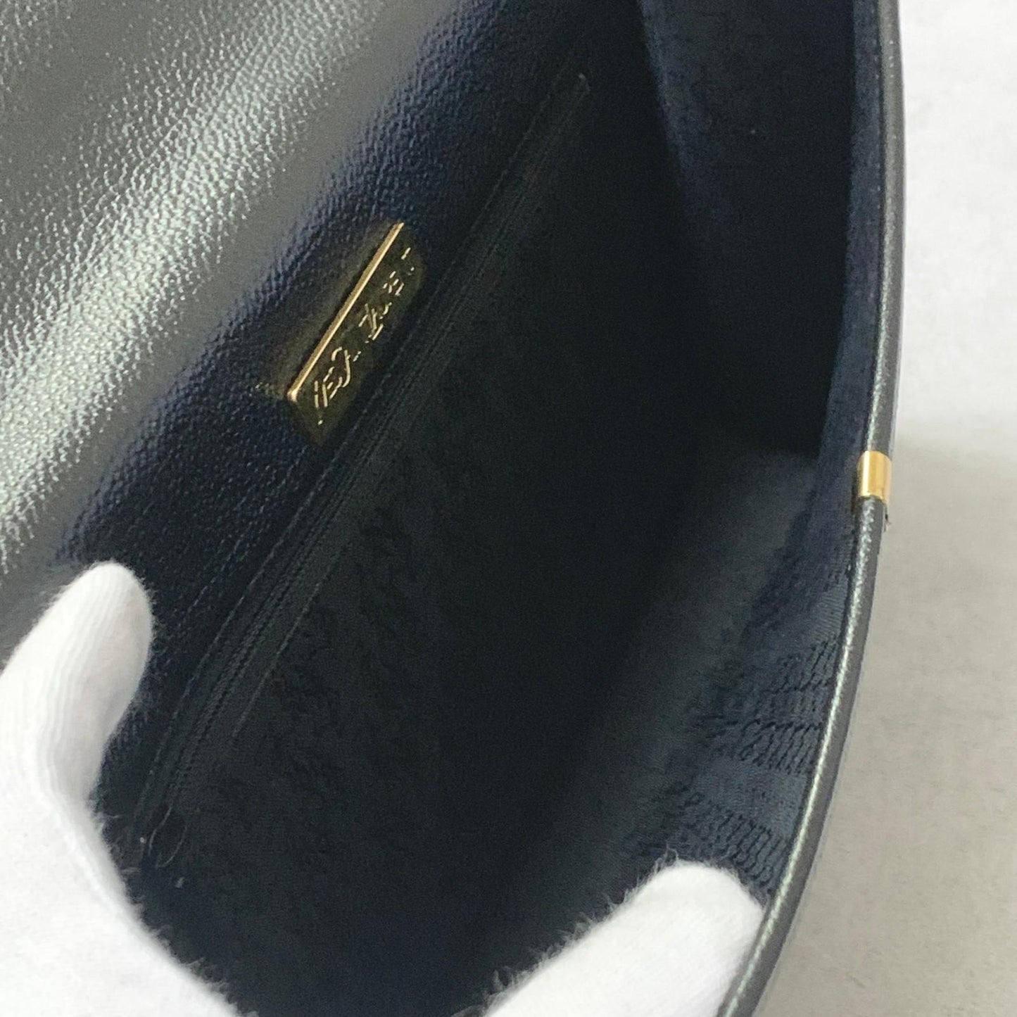 Yves Saint Laurent Clutch Bag YSL Handbag Purse Cassandra Pouch Leather Black