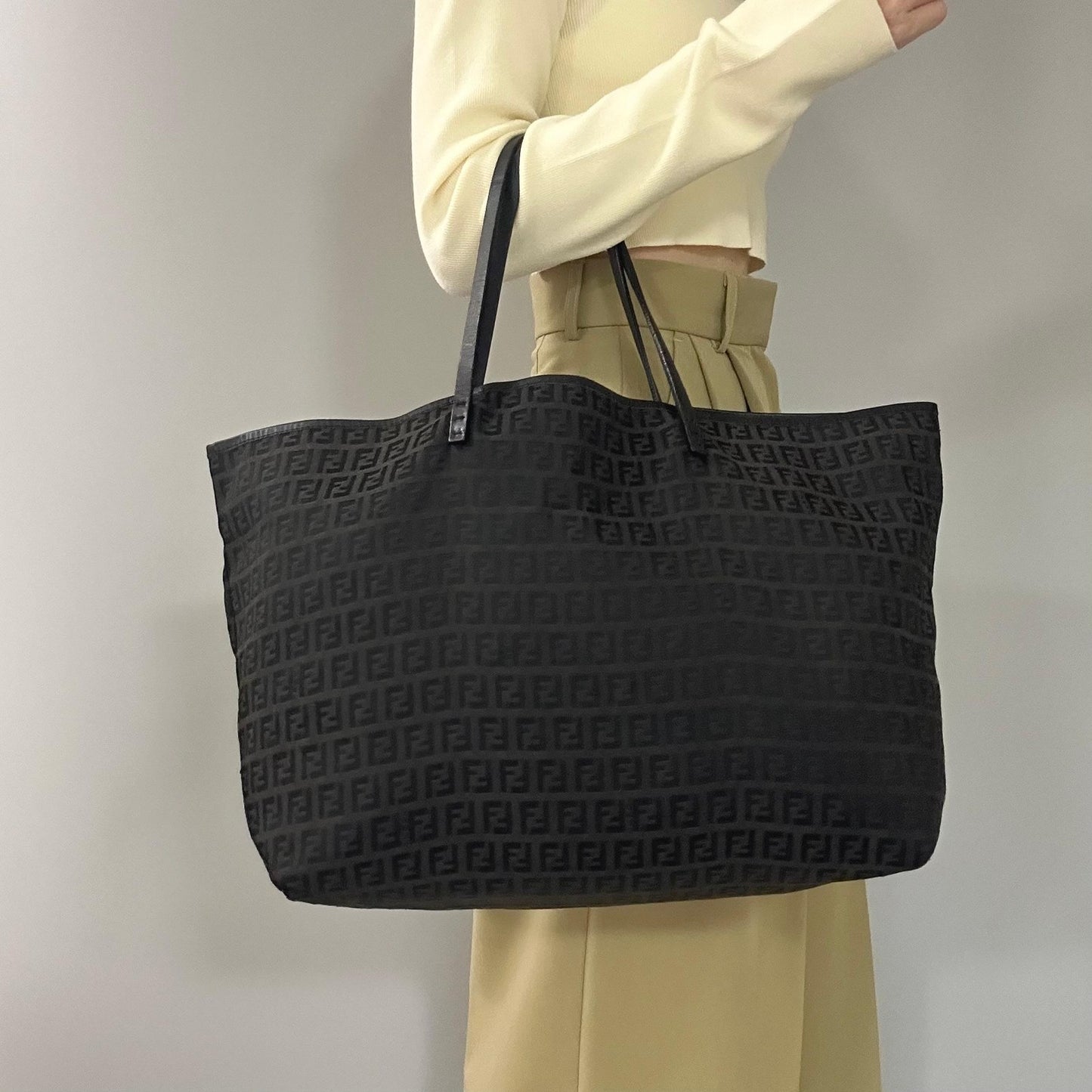 FENDI Bag FF Zucchino With Pouch Hand Tote Purse Canvas Black Used Authentic