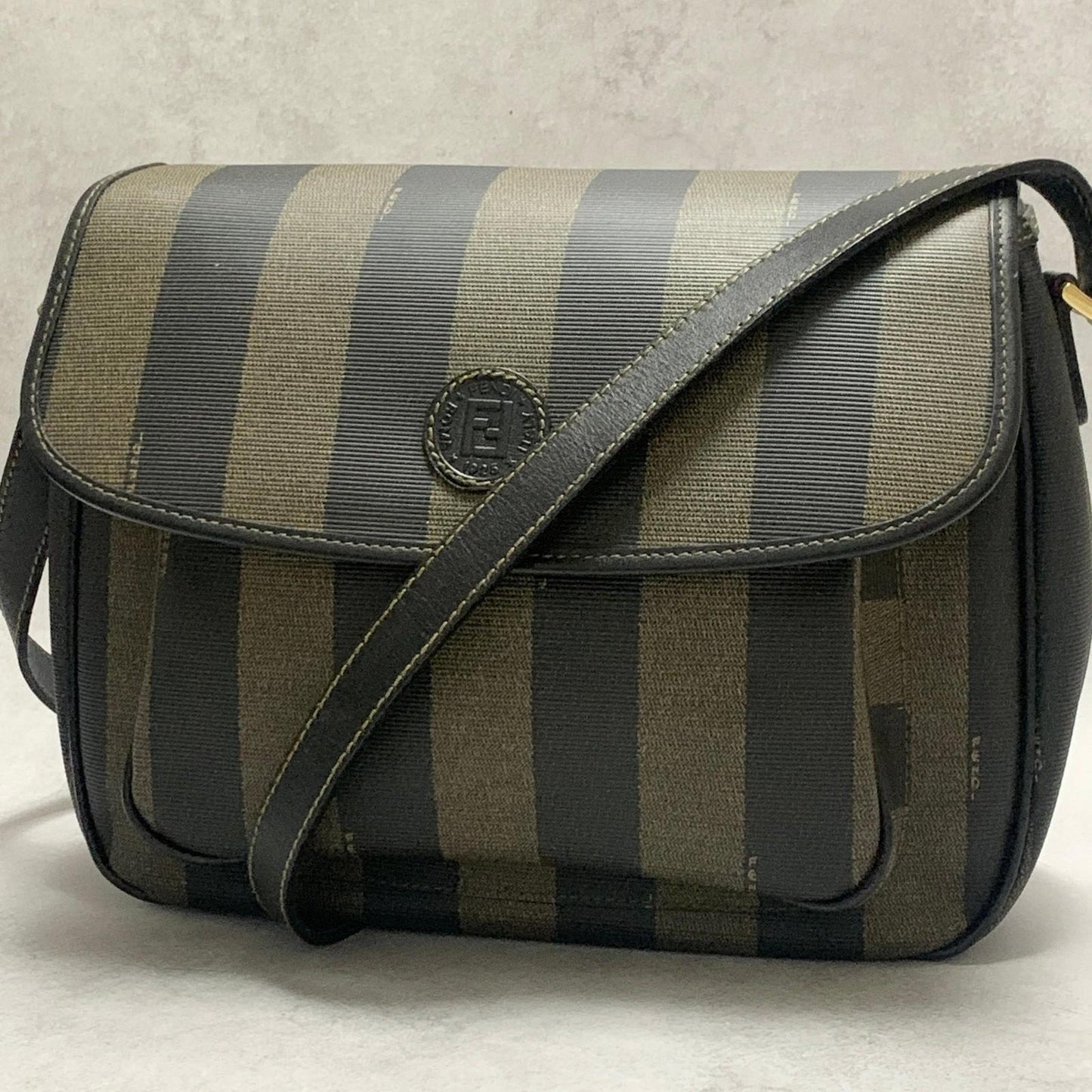 FENDI Bag Pecan FF Shoulder Purse Leather Brown Gold Used Women's Authentic