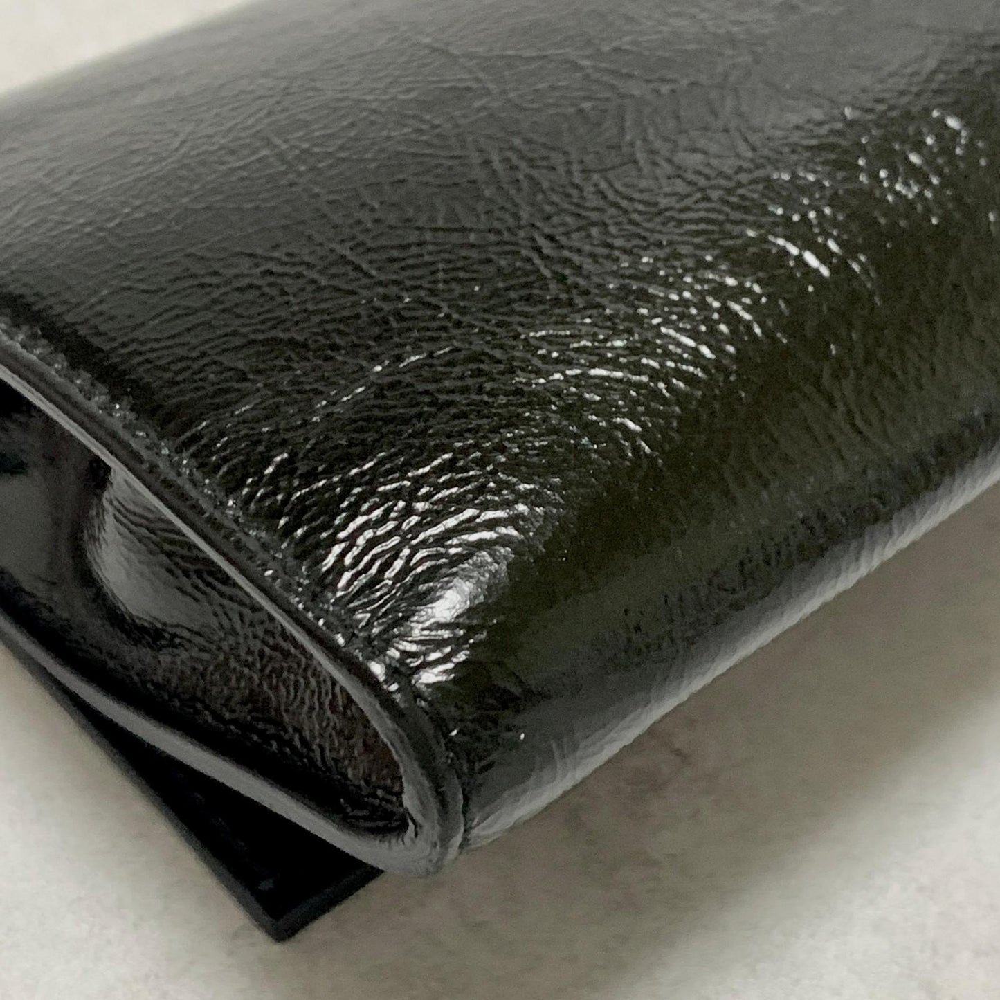 Saint Laurent Bag YSL Cassandra Clutch Purse Hand Patent Black Gold Authentic