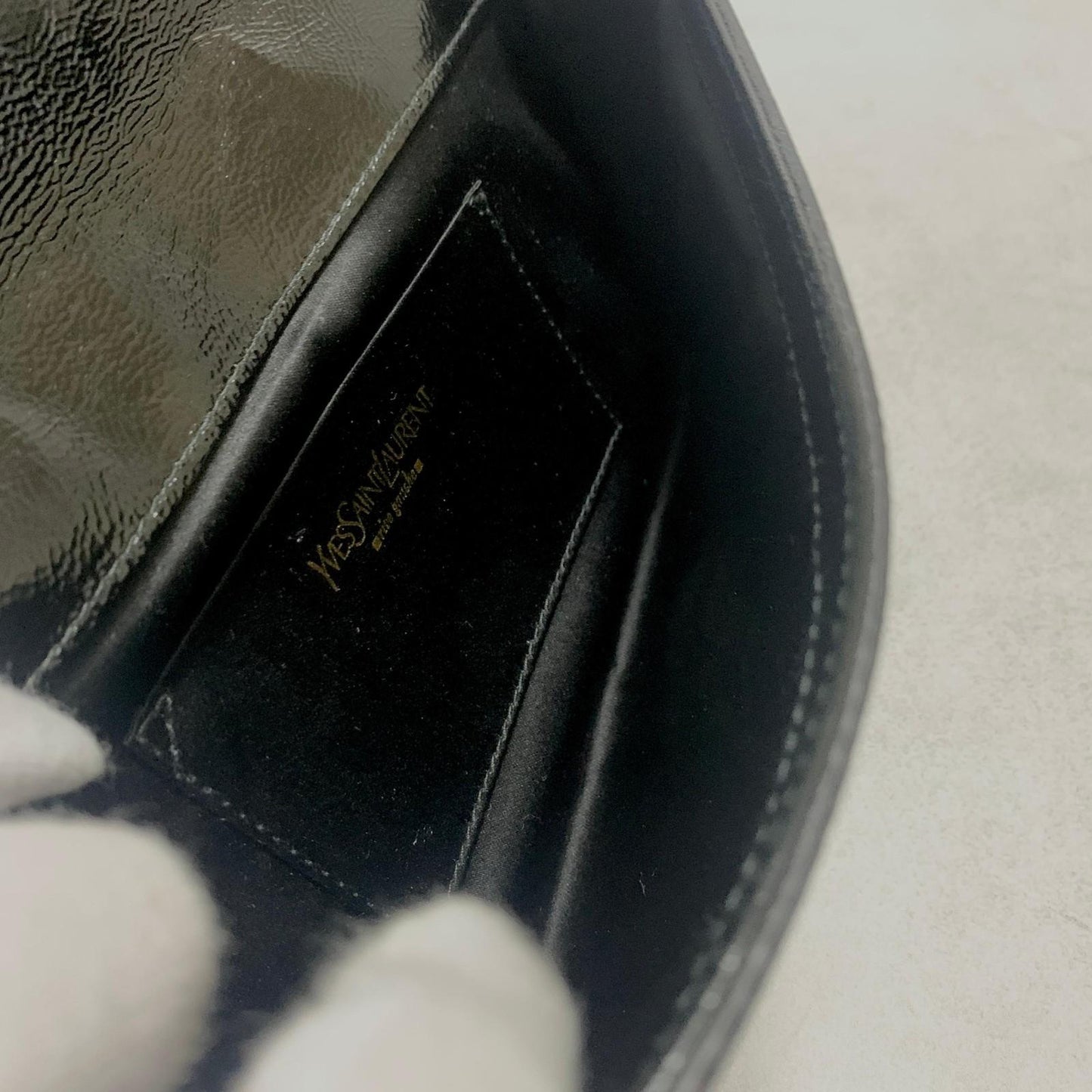 Saint Laurent Bag YSL Cassandra Clutch Purse Hand Patent Black Gold Authentic