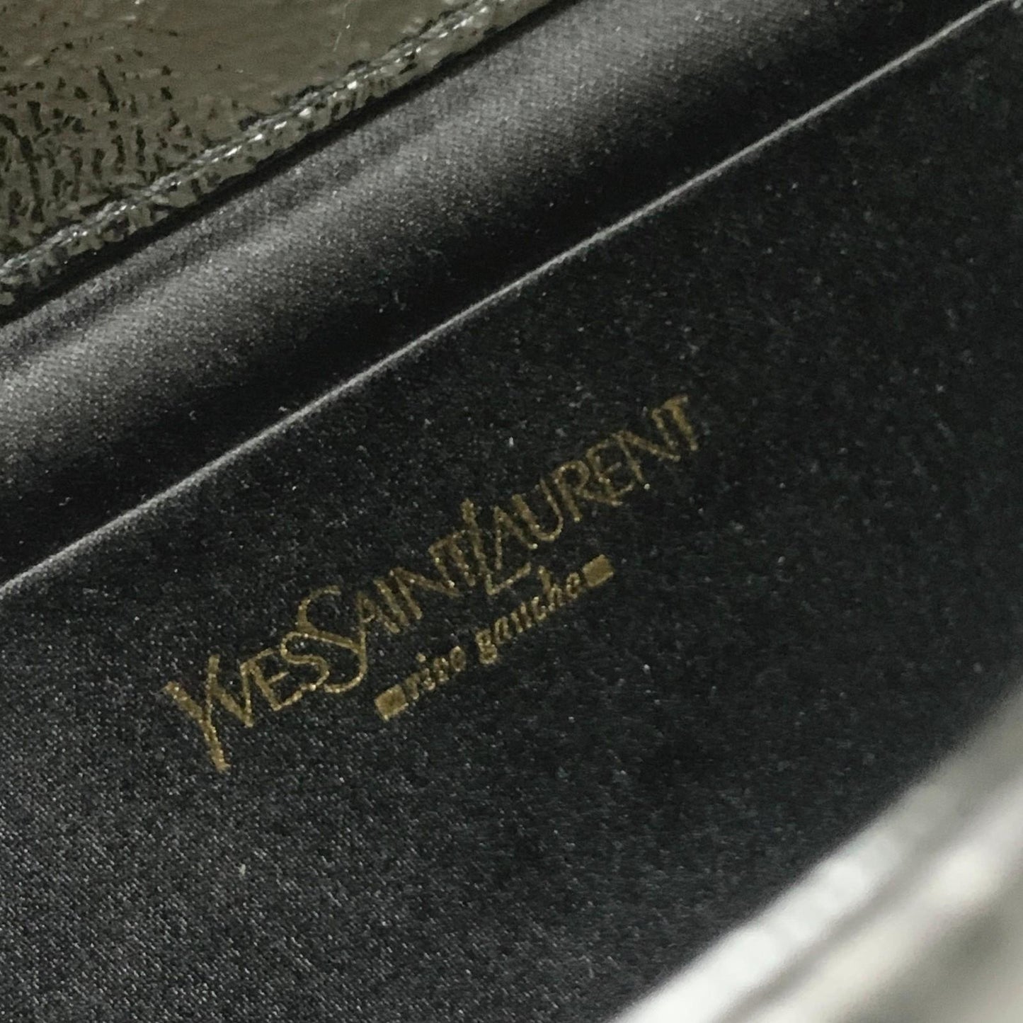Saint Laurent Bag YSL Cassandra Clutch Purse Hand Patent Black Gold Authentic