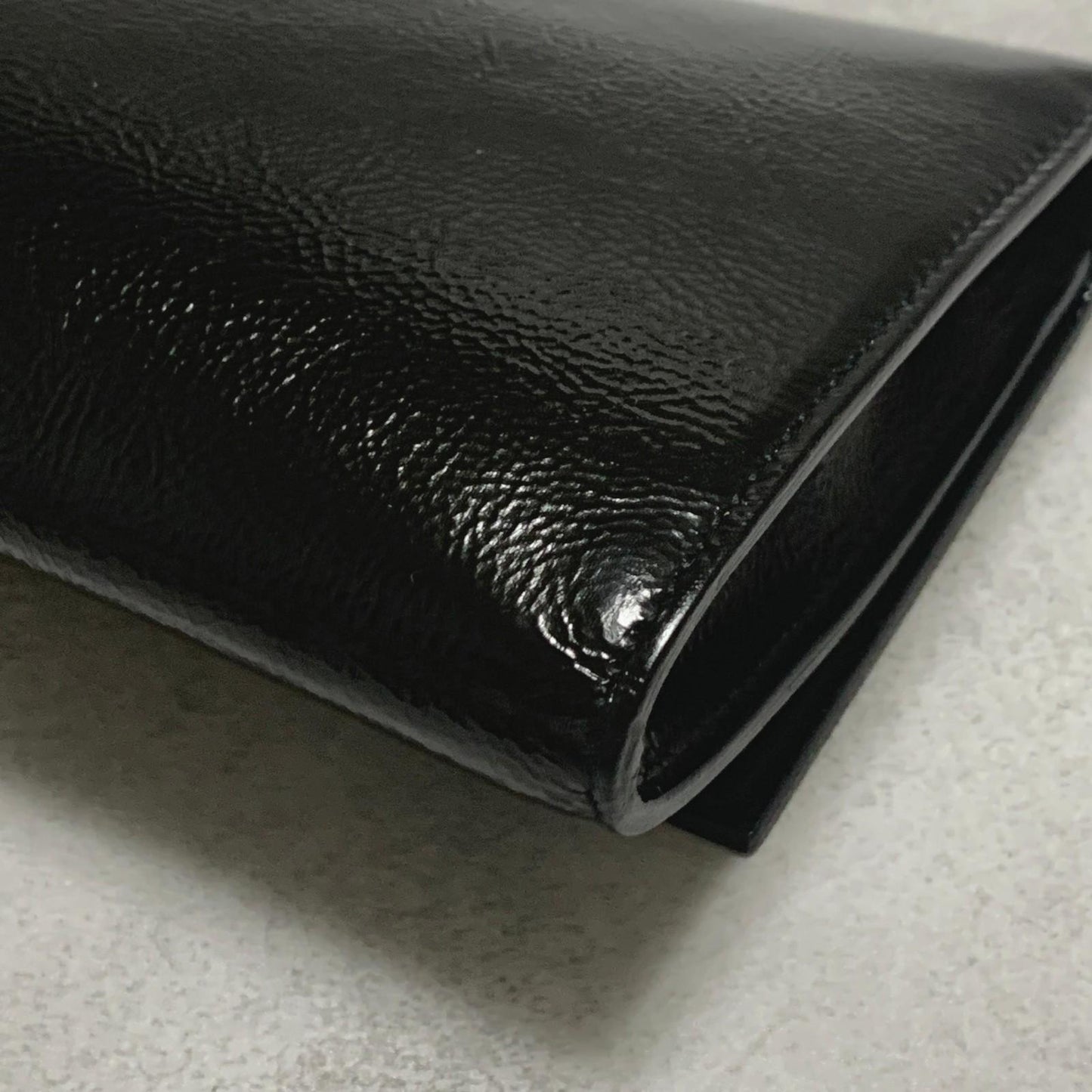Saint Laurent Bag YSL Cassandra Clutch Purse Hand Patent Black Gold Authentic