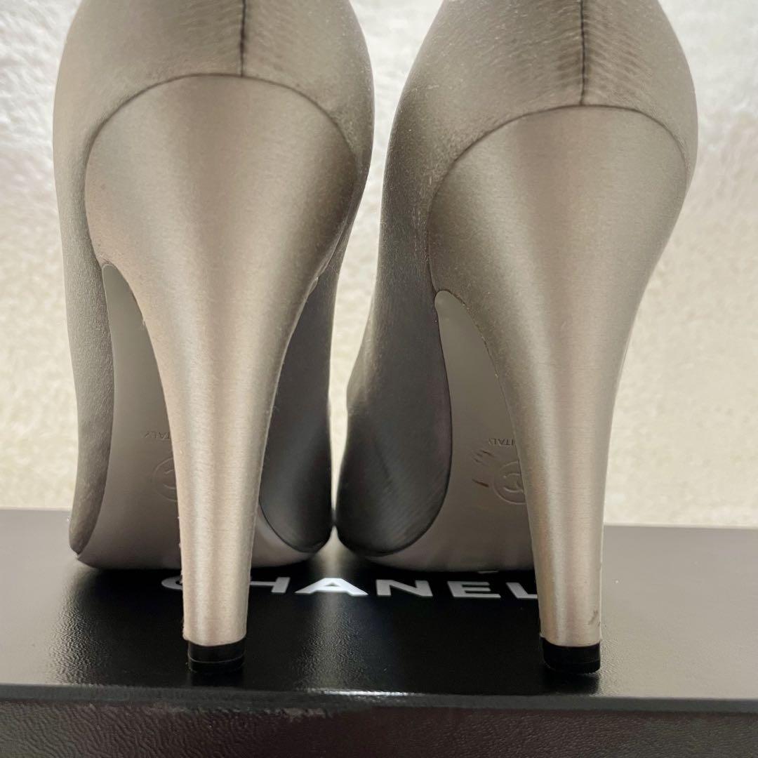 CHANEL Shoes Pumps Heel Cocomark EU 38 US 8 Silver Gray Authentic