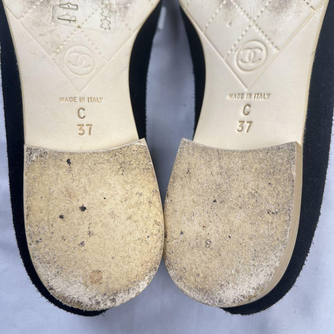 CHANEL mary jane flat shoes EU 37 US 7 Black White Authentic