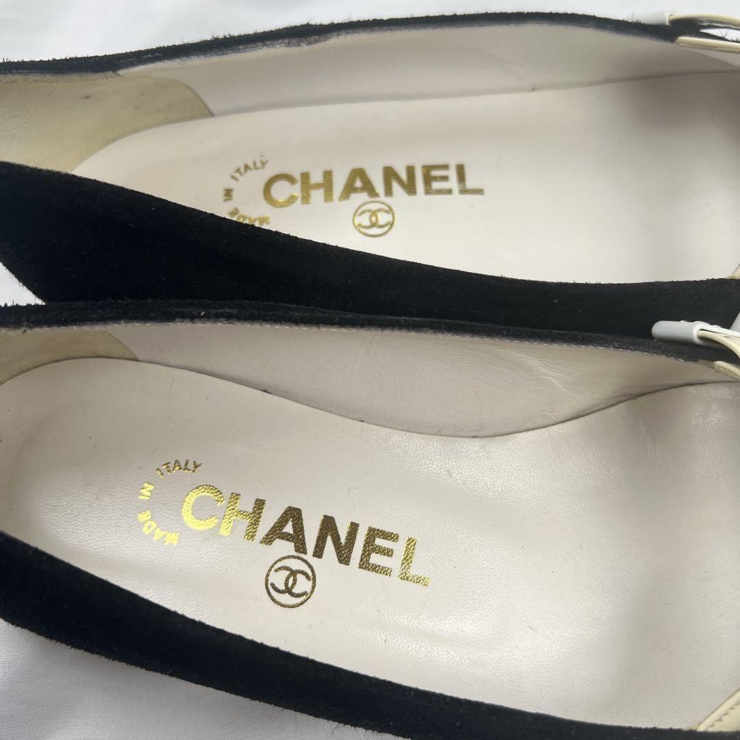 CHANEL mary jane flat shoes EU 37 US 7 Black White Authentic