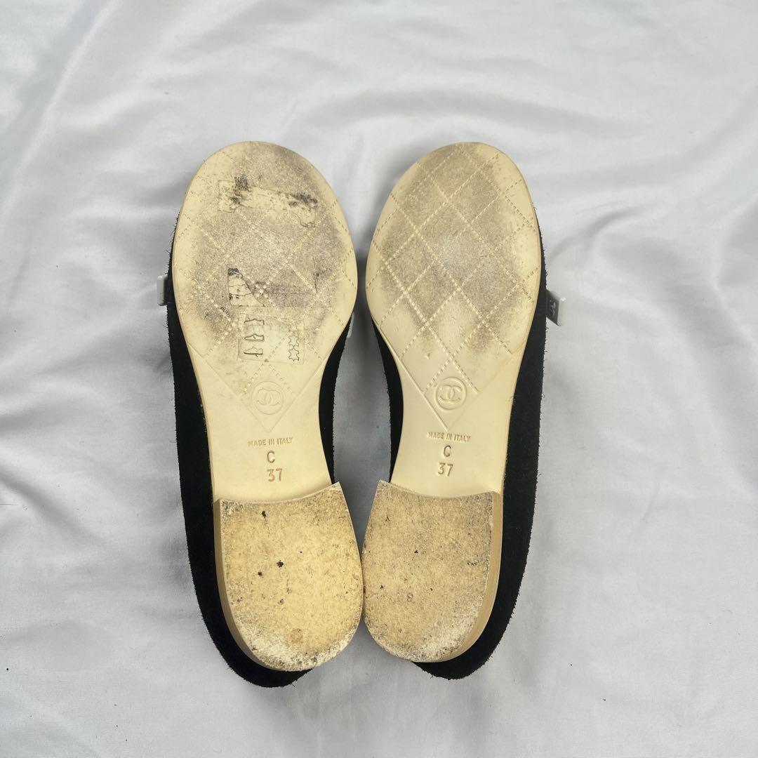 CHANEL mary jane flat shoes EU 37 US 7 Black White Authentic