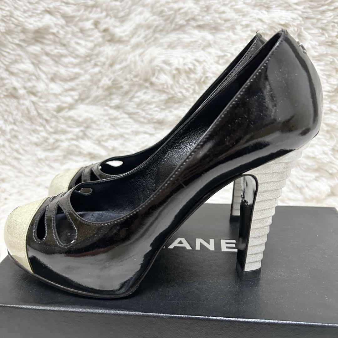 CHANEL Shoes Pumps Heel Cocomark EU 37 US 7 Black White Authentic