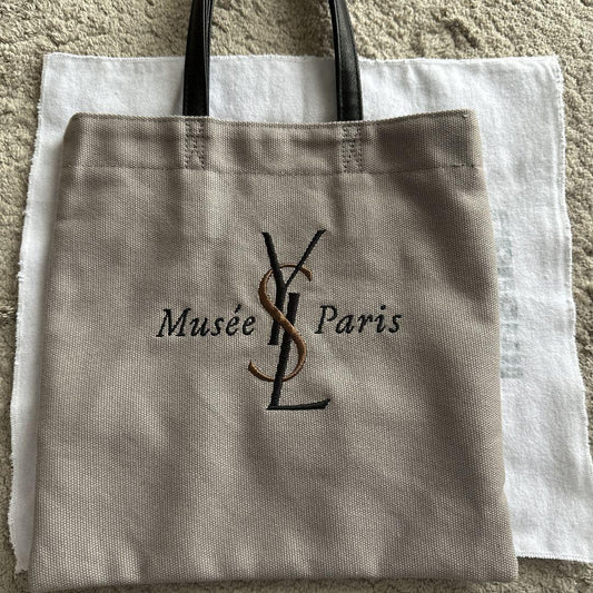 Saint Laurent Musee Paris Hand Bag Tote Purse YSL Cassandra Authentic