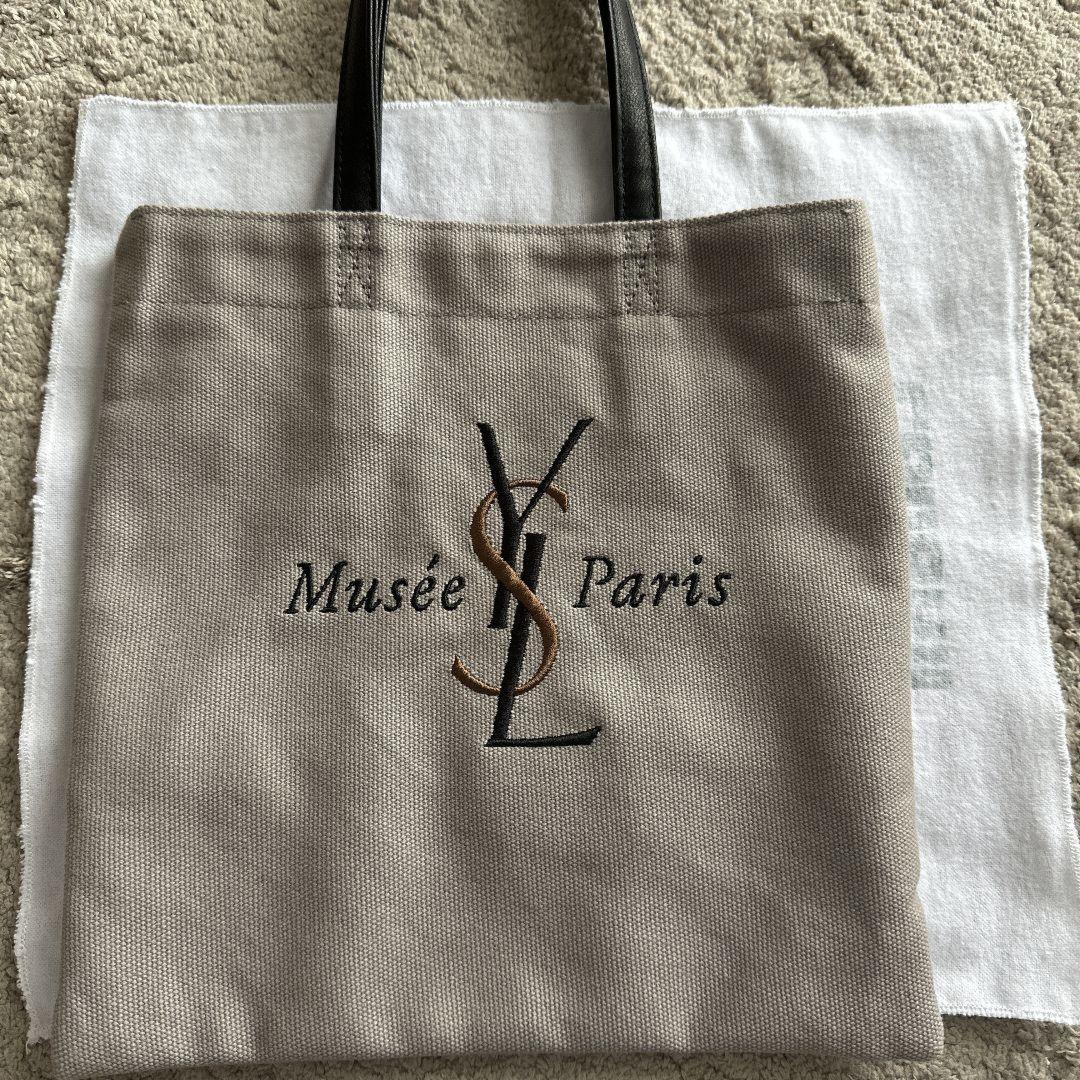 Saint Laurent Musee Paris Hand Bag Tote Purse YSL Cassandra Authentic