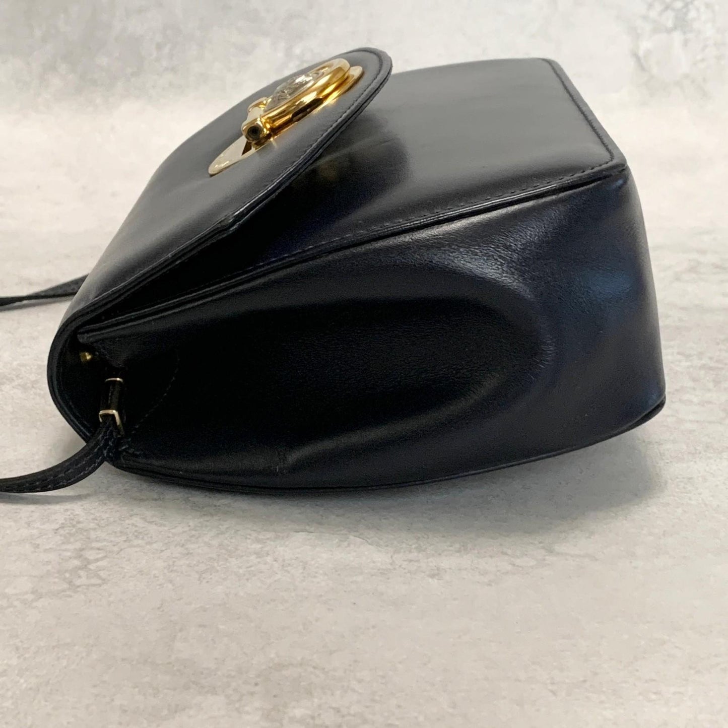 GIANNI VERSACE Shoulder Bag Purse Medusa Leather Dark Navy Women's Authentic