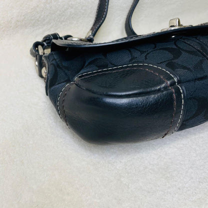 COACH Shoulder Bag Purse Turn Lock Soho Black Authentic