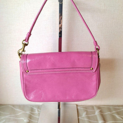 COACH Accessory Pouch Hand Bag Tote Purse Turn Lock Patent Leather Pink Auth