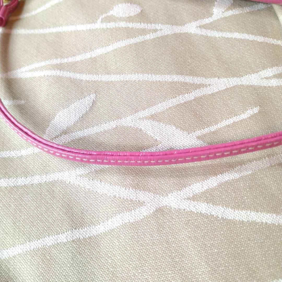 COACH Accessory Pouch Hand Bag Tote Purse Turn Lock Patent Leather Pink Auth