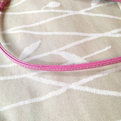 COACH Accessory Pouch Hand Bag Tote Purse Turn Lock Patent Leather Pink Auth
