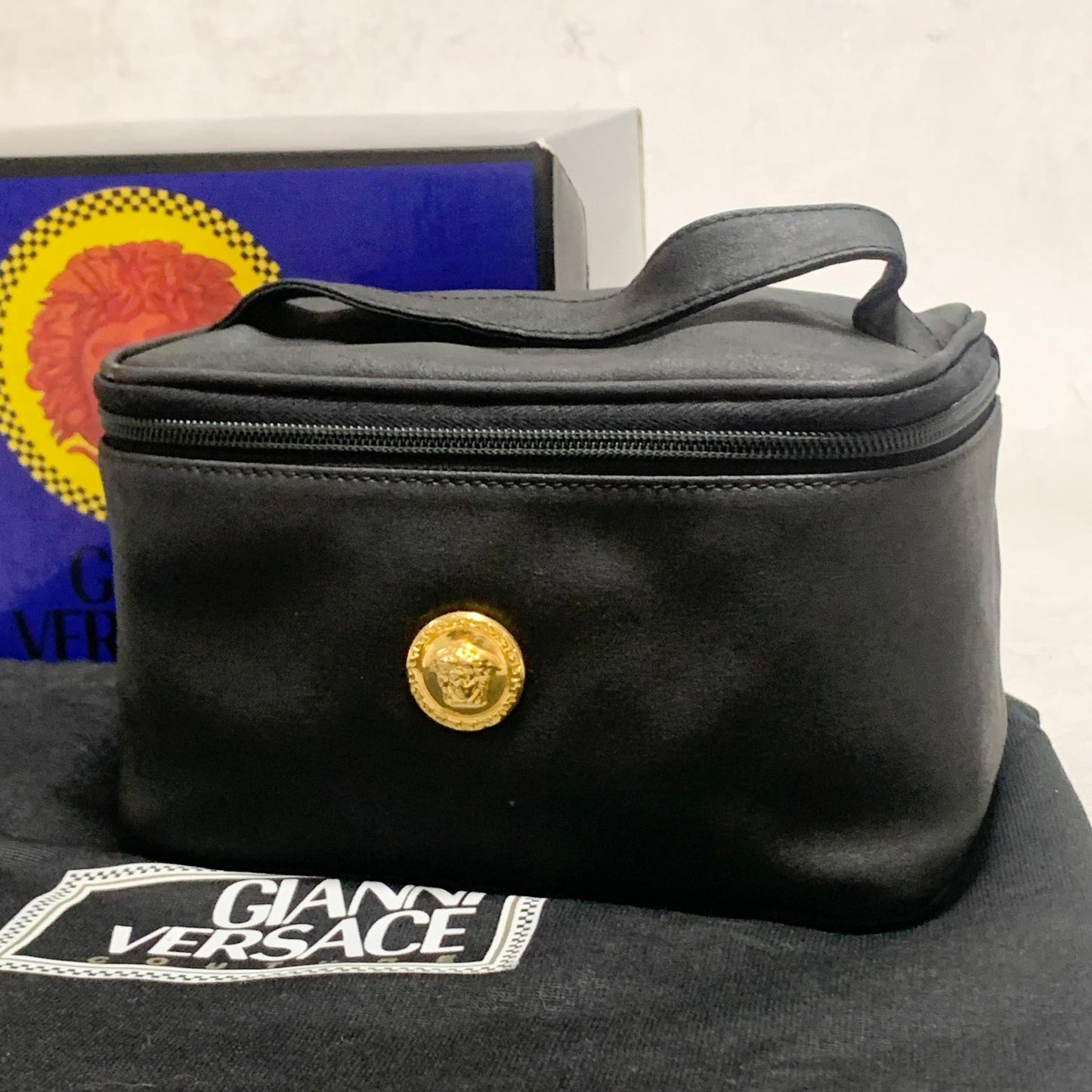VERSACE Bag Medusa Vanity Vanity Pouch Purse Hand  Black Gold Authentic