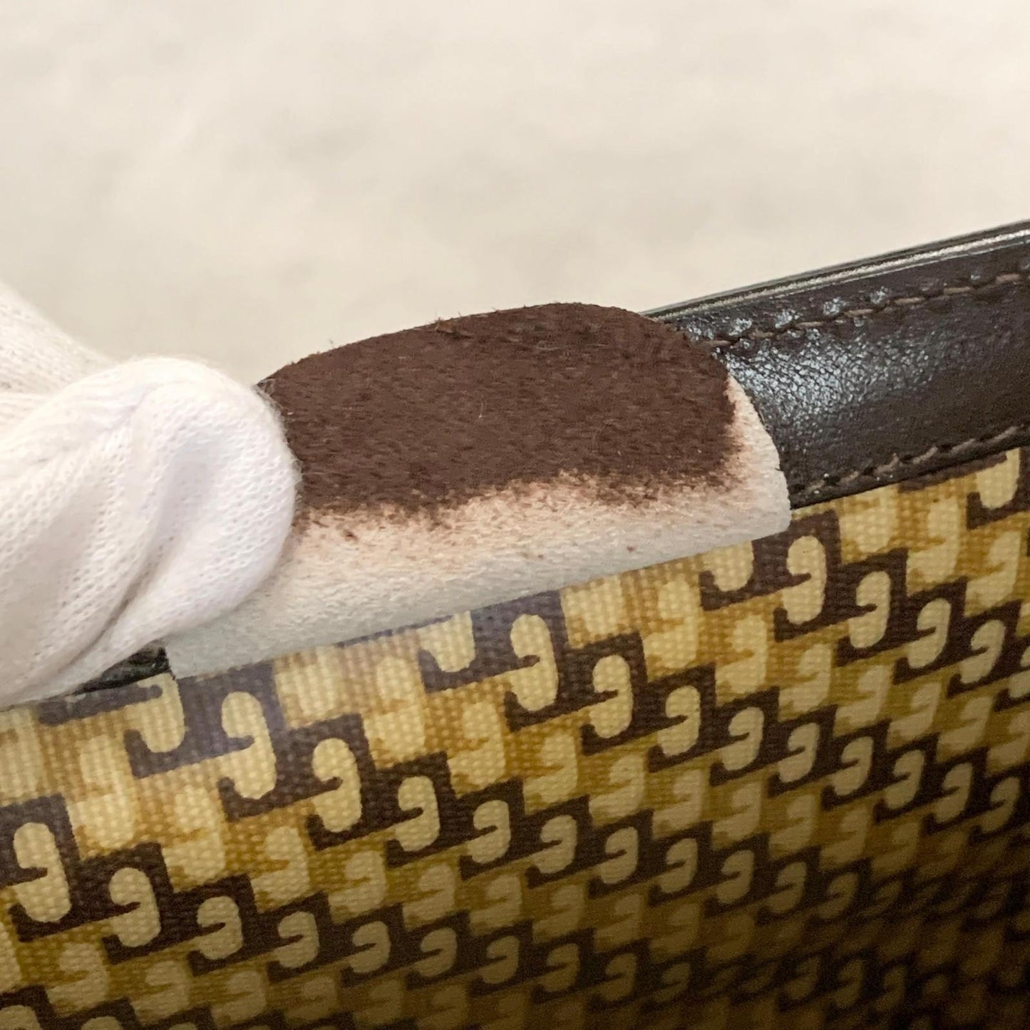 GUCCI Bag Sherry Line GG Clutch Purse Hand Suede Brown Gold Used Authentic