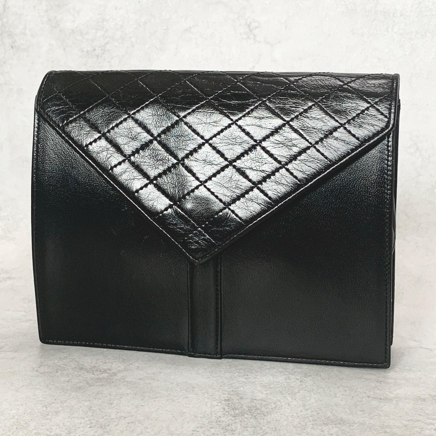 Saint Laurent Bag YSL Clutch Purse Hand Leather Black Gold Used Authentic