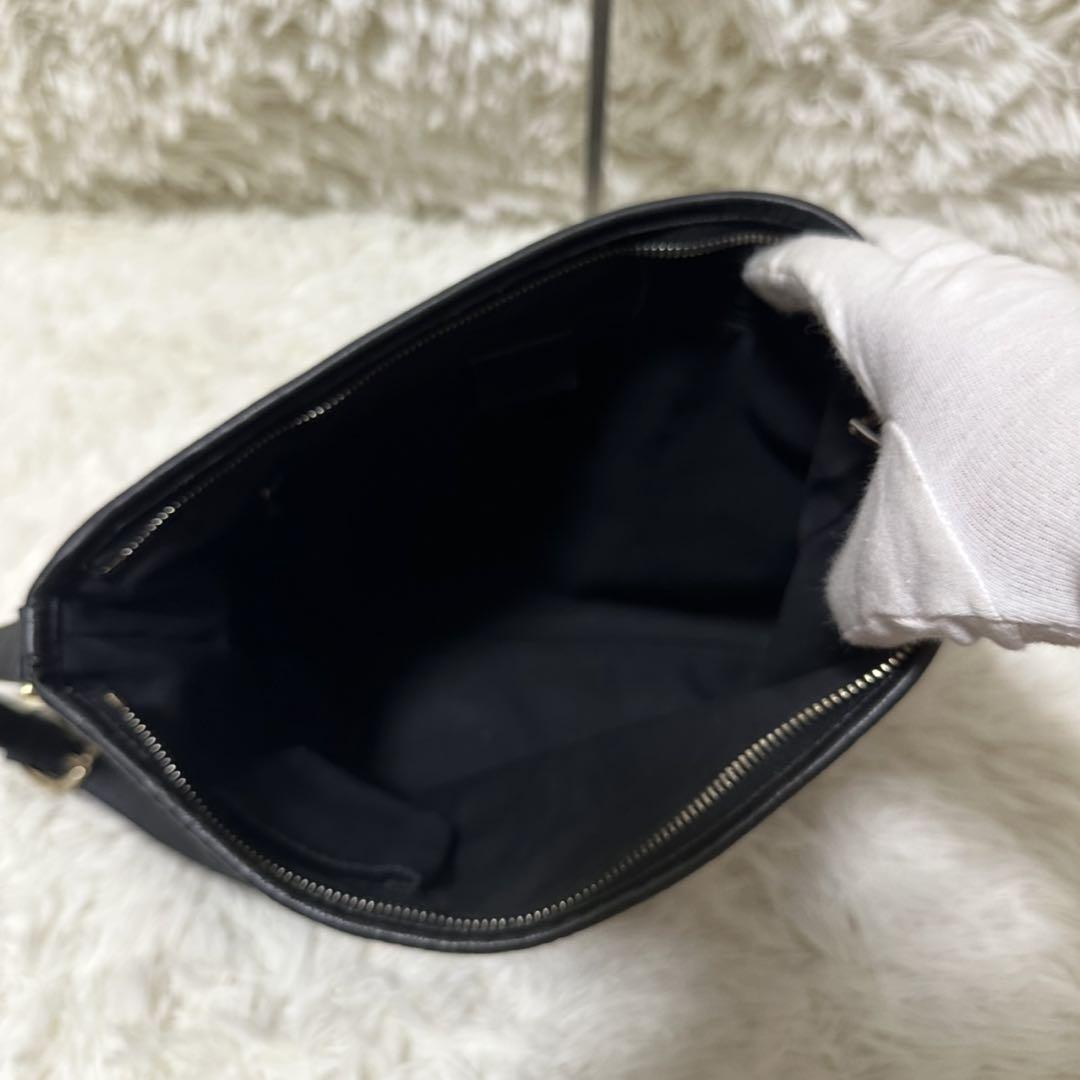 GUCCI Shoulder Bag Purse OLD GG Leather Black Authentic