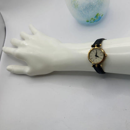 GUCCI Quartz Watch Wristwatch Gold White Beige Women's Authentic