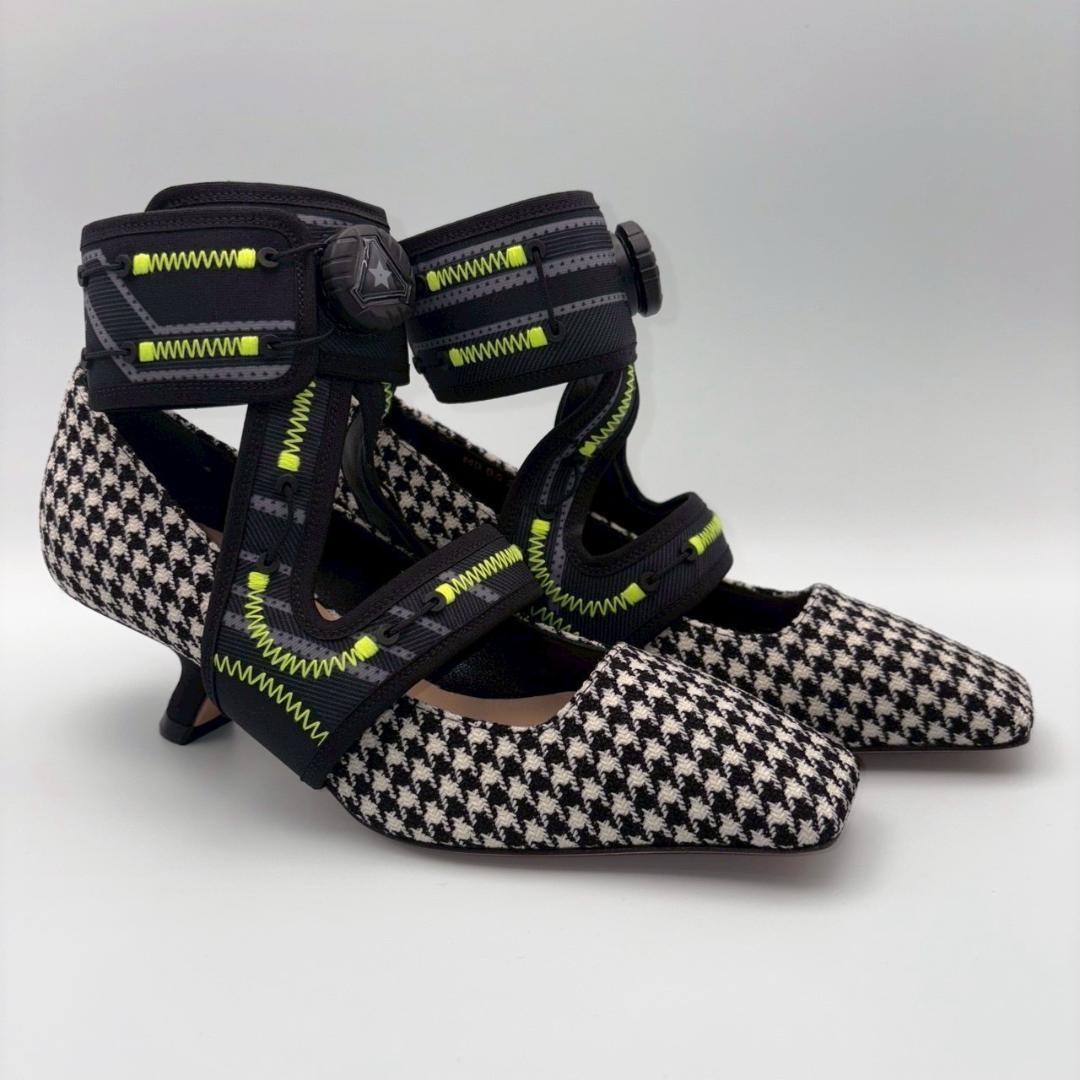 Christian Dior Shoes Pumps Heel Roger Vivier EU 36 US 6 Black White Authentic