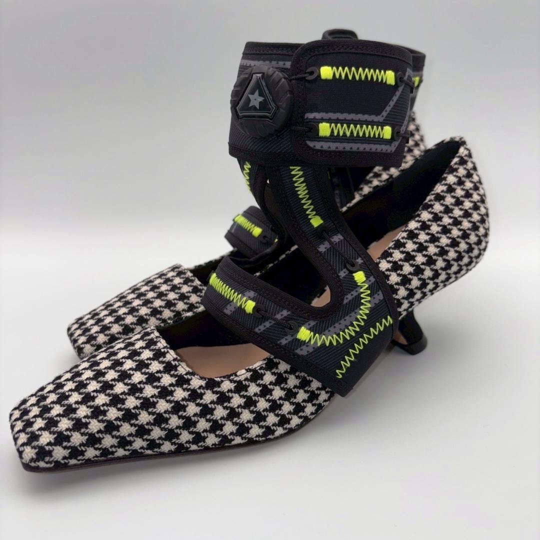 Christian Dior Shoes Pumps Heel Roger Vivier EU 36 US 6 Black White Authentic