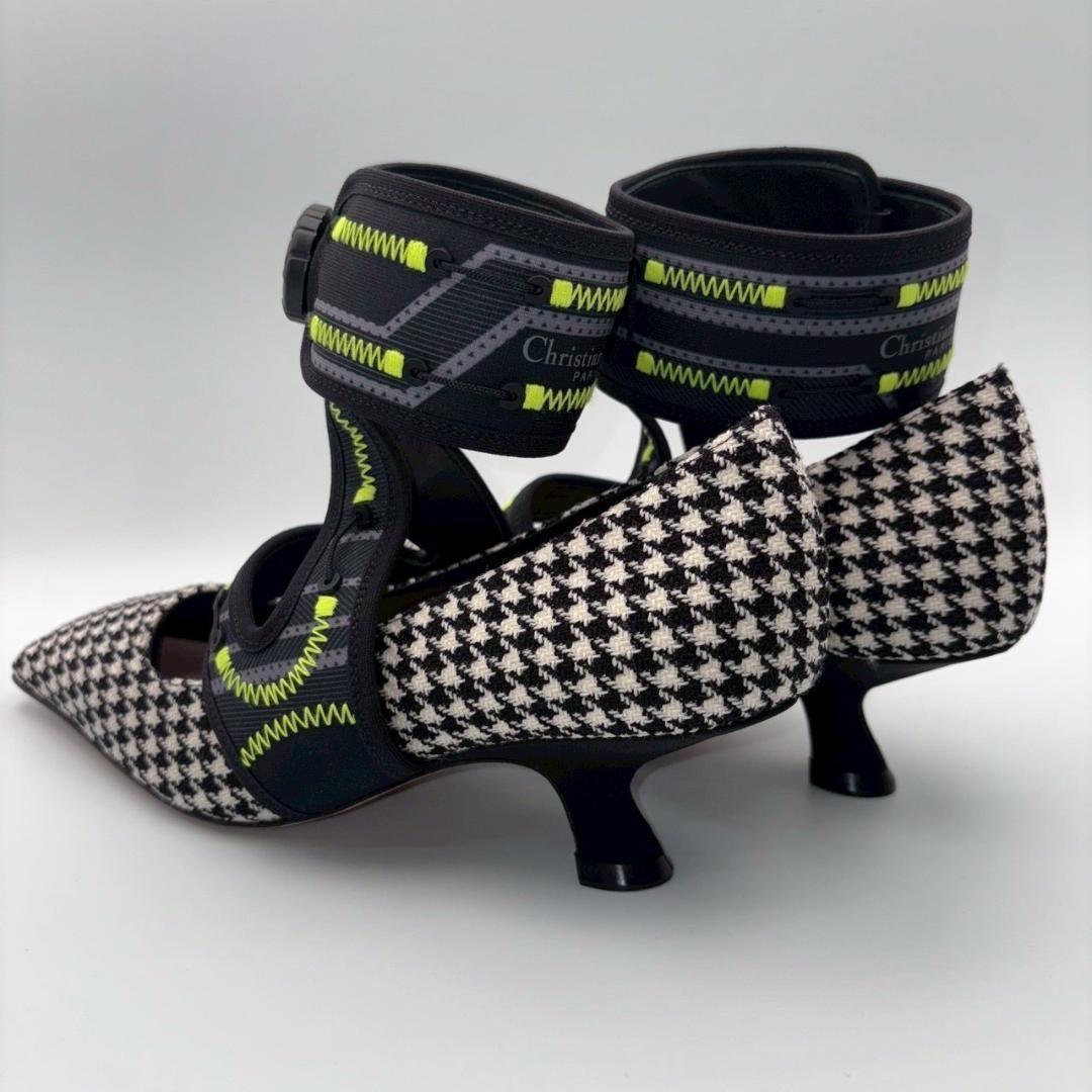 Christian Dior Shoes Pumps Heel Roger Vivier EU 36 US 6 Black White Authentic