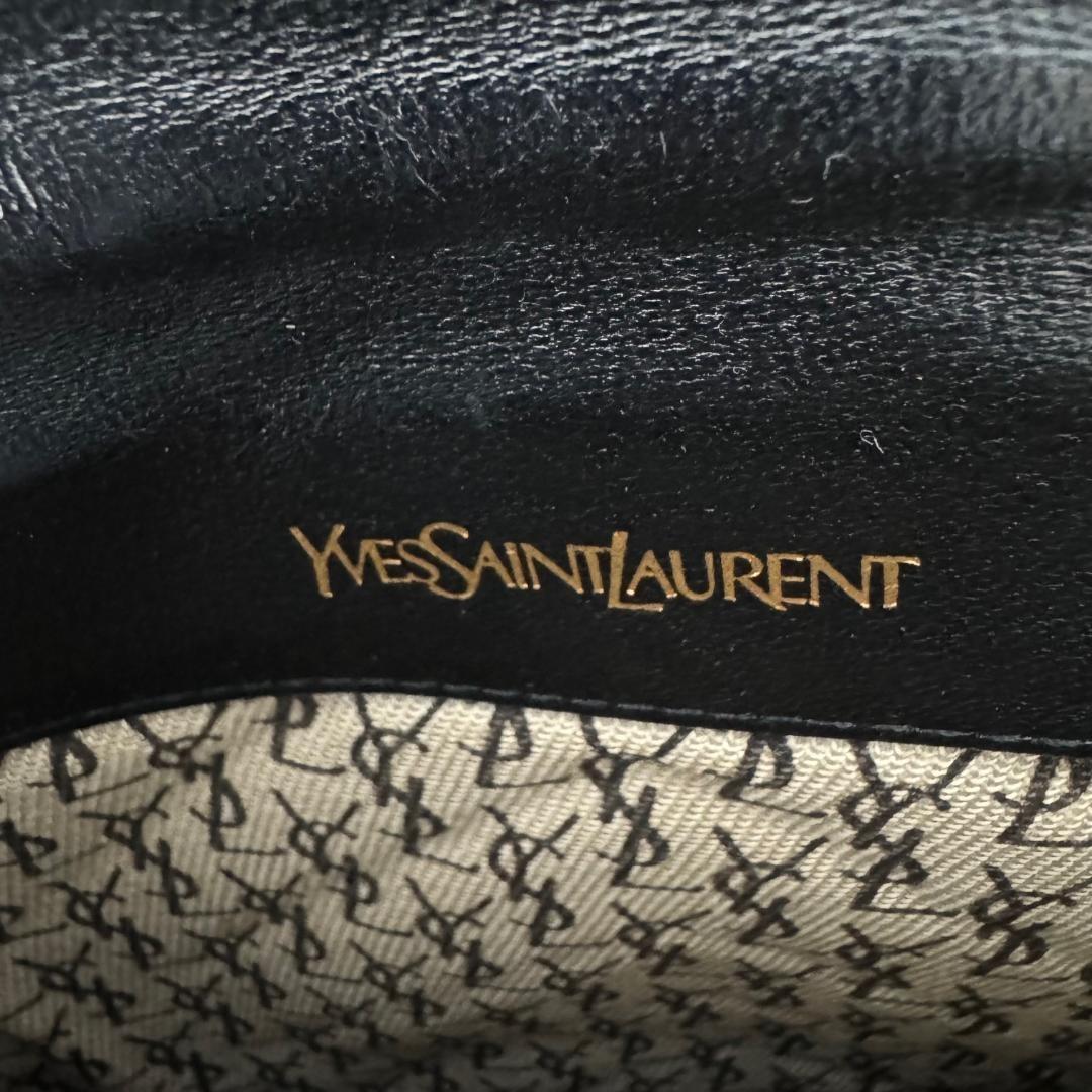 Saint Laurent Clutch Bag Second Bag V stitch Quilting Leather Black Authentic