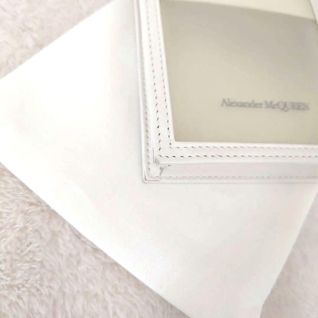 Alexander McQueen Shoulder Bag Purse Phone Case Leather White Authentic