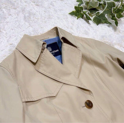 Aquascutum Trench Coat Asian fit M US size S Beige Authentic